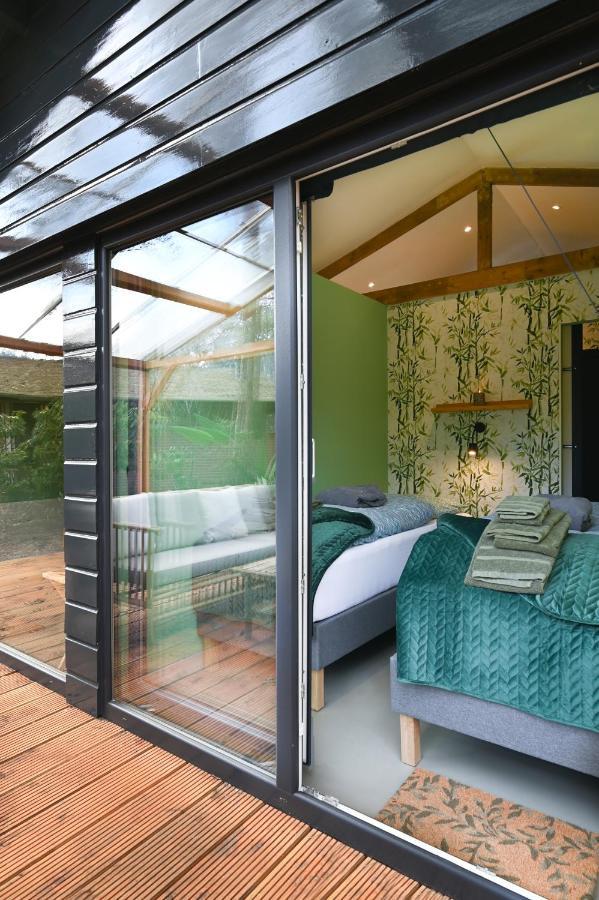 Zen-Bungalow No 1 Met Sauna En Hottub Rheezerveen Zewnętrze zdjęcie